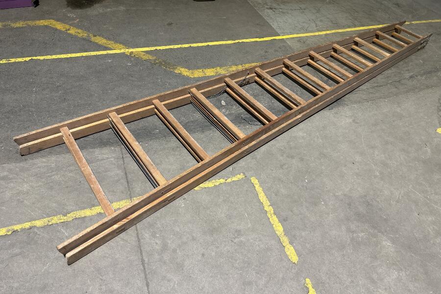 Holz Stehleiter, 2x12-sprossig